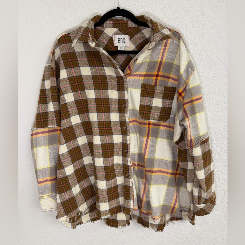 BDG Patchwork Plaid Oversized Flannel Shacket Sma… - image 1